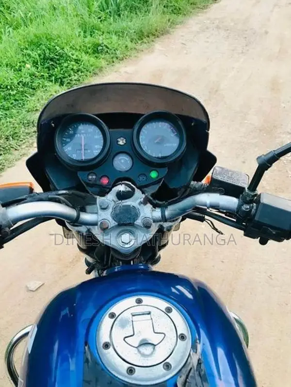 Bajaj Pulsar 150 2005