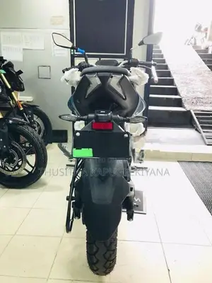 Bajaj Pulsar N160 Premium 2026