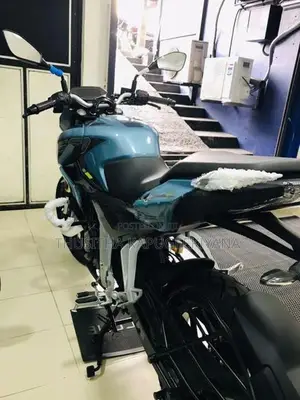 Bajaj Pulsar N160 Premium 2026