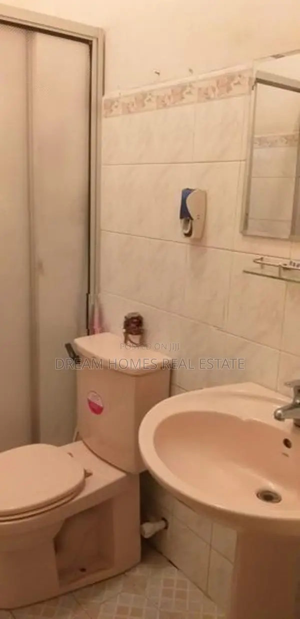 Spacious Luxury Two-Storey House for Sale – Kotte (Angampitiya Road)