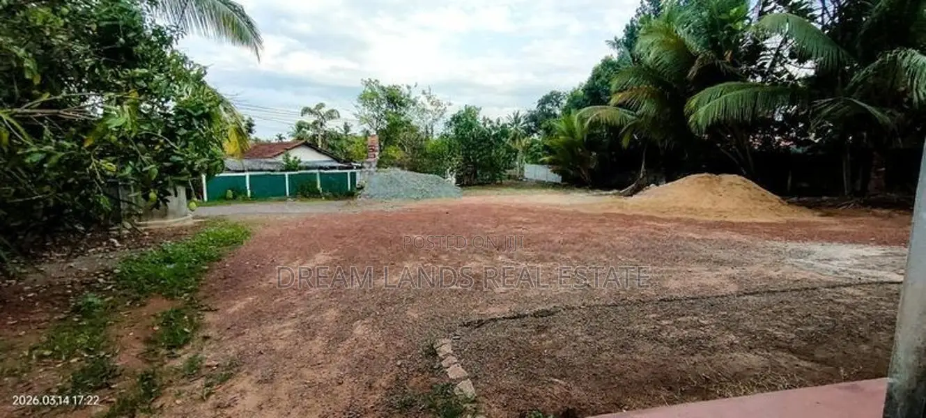 Land for sale uggalboda udugampola Gampaha