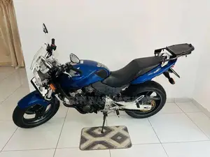 Honda Hornet CH 125 2020