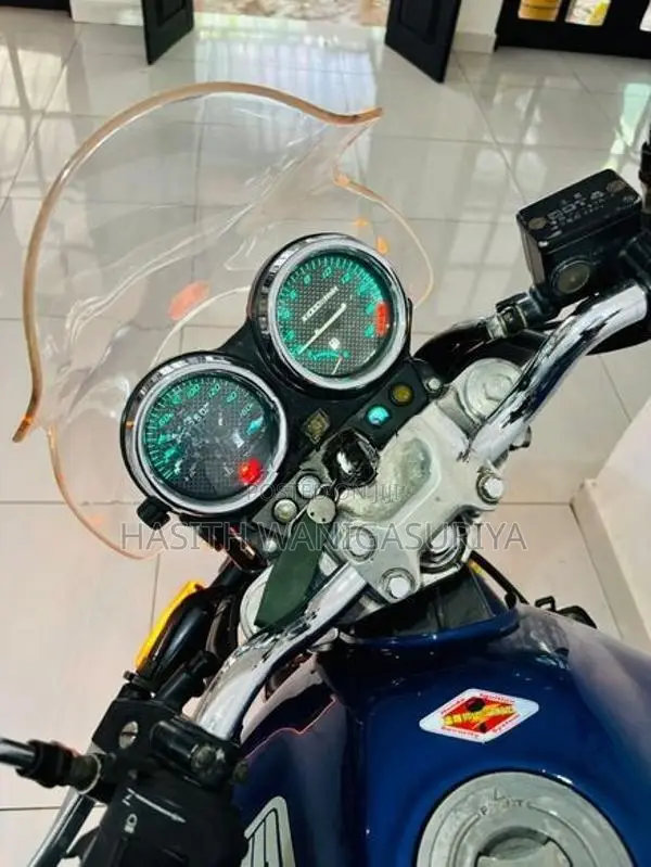 Honda Hornet CH 125 2020