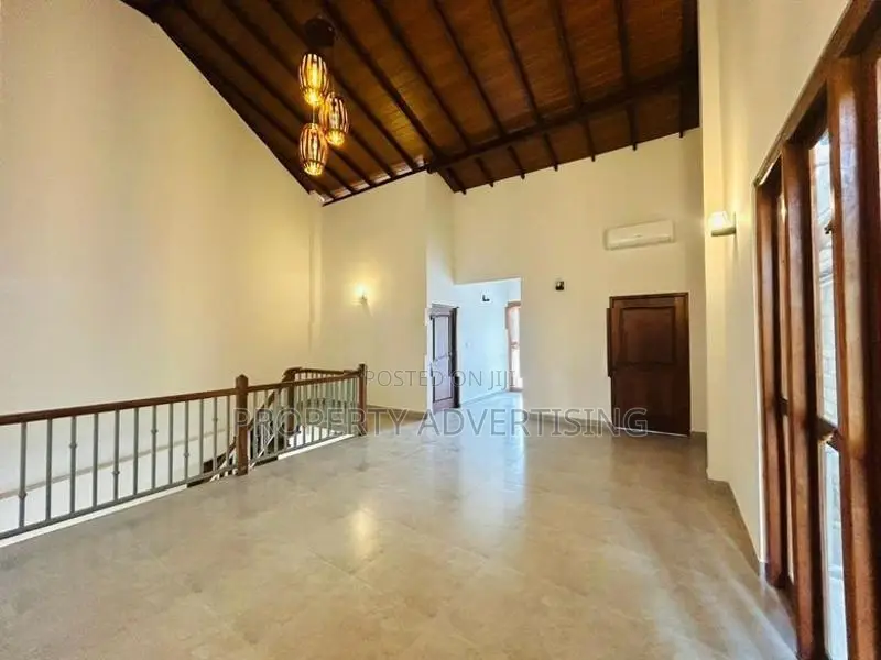 Ragama Modern 2-Storey House for Sale | Nearly New High Connectivity
