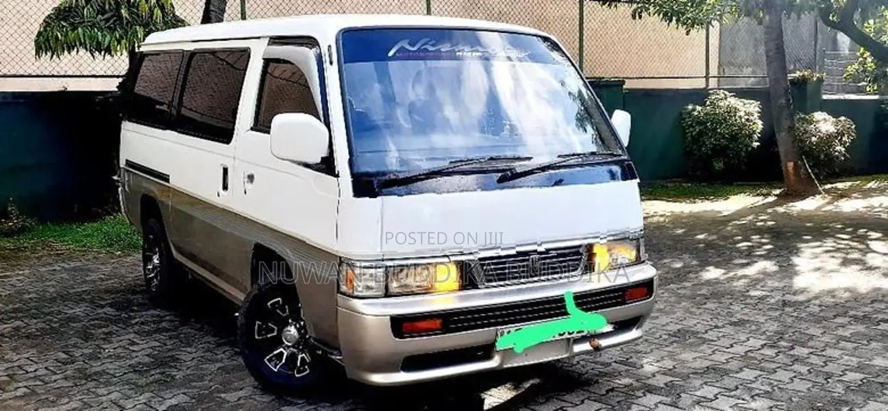 Nissan Caravan 1996