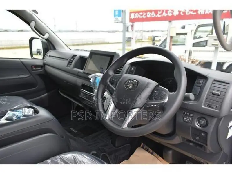 Toyota Hiace GDH223B 2026