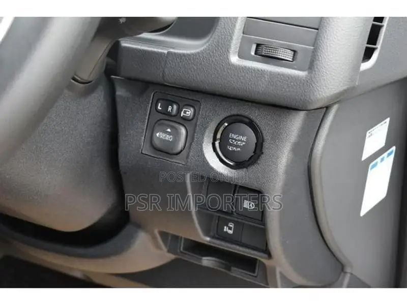 Toyota Hiace GDH223B 2026