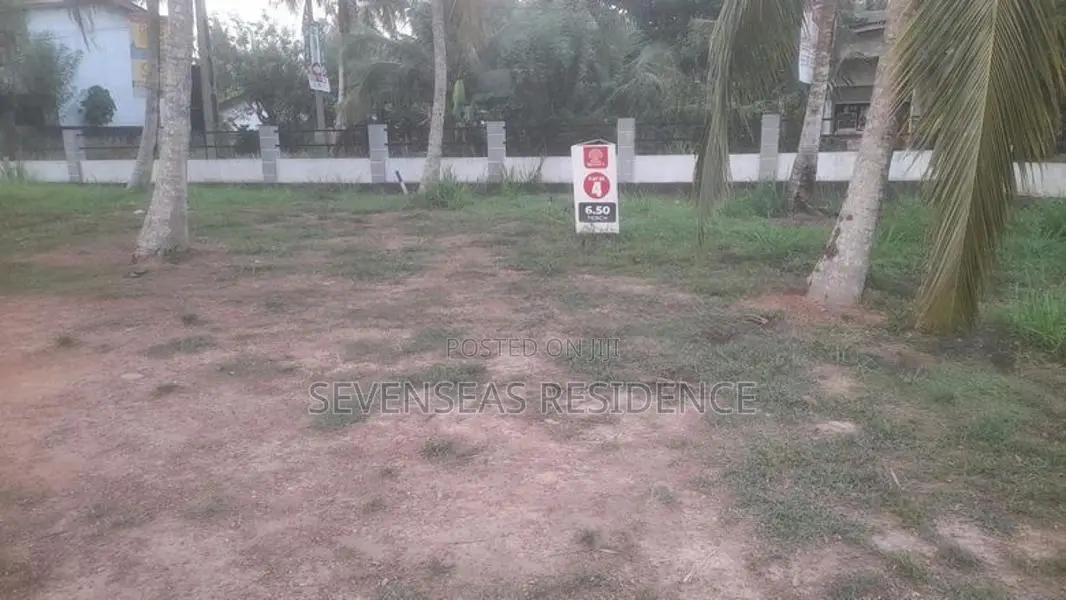 Valuable Land for Sale in Polgasowita
