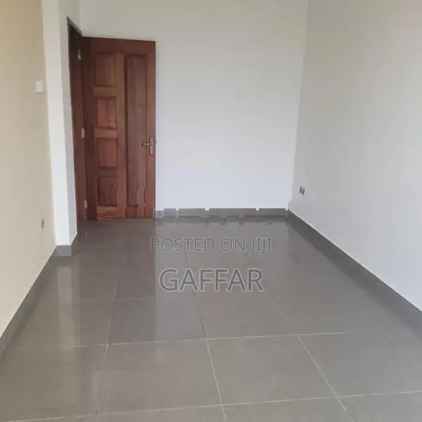 Show Room Space for Rent