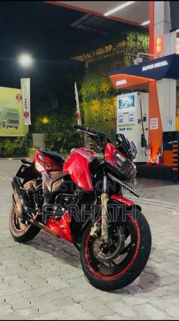 TVS Apache RTR 200 4V 2016