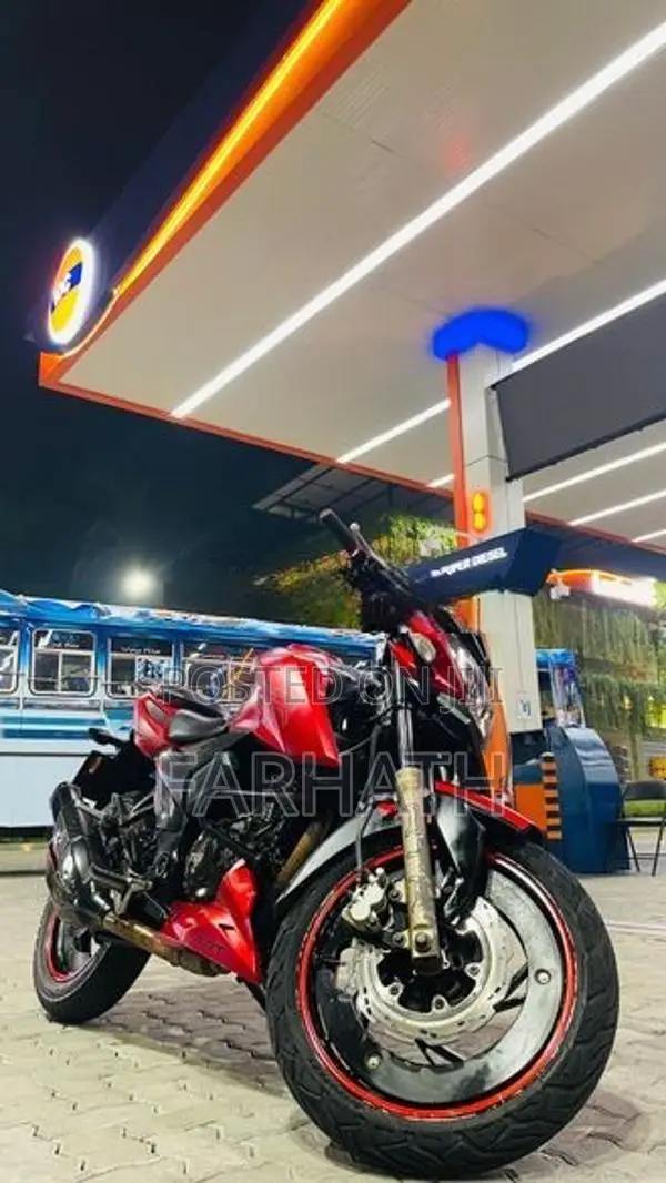 TVS Apache RTR 200 4V 2016