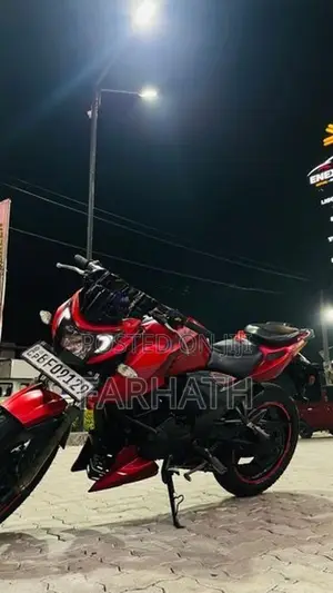 TVS Apache RTR 200 4V 2016