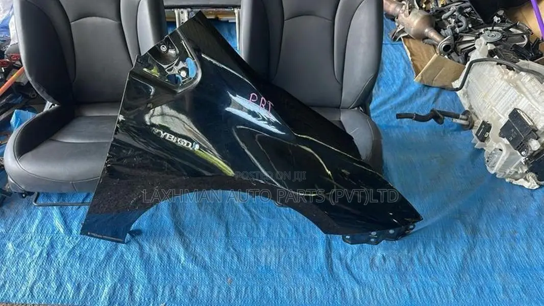Toyota Prius ZVW50 Front Right Fender
