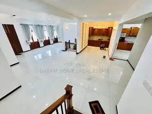 Modern Luxury Residence for Sale in Battaramulla – Lake Road Facing