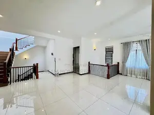Modern Luxury Residence for Sale in Battaramulla – Lake Road Facing