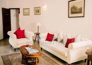 4 Bedroom Luxury House for Sale - Battaramulla (EM453)