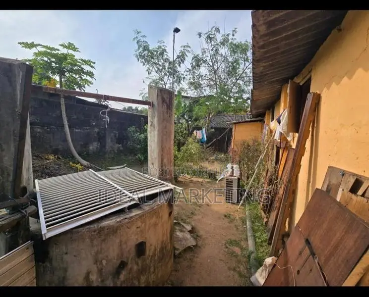 Land with Old House for Sale - Attidiya (EM456)