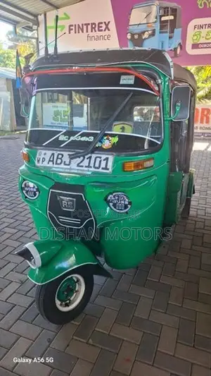 Bajaj RE 4 Stroke 2015
