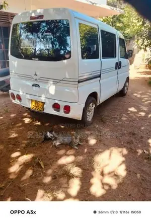 Mitsubishi Minicab 2002