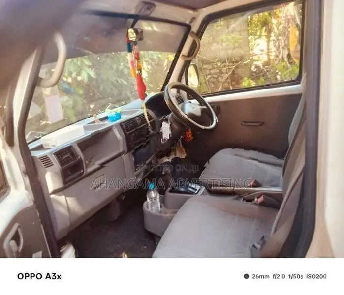 Mitsubishi Minicab 2002