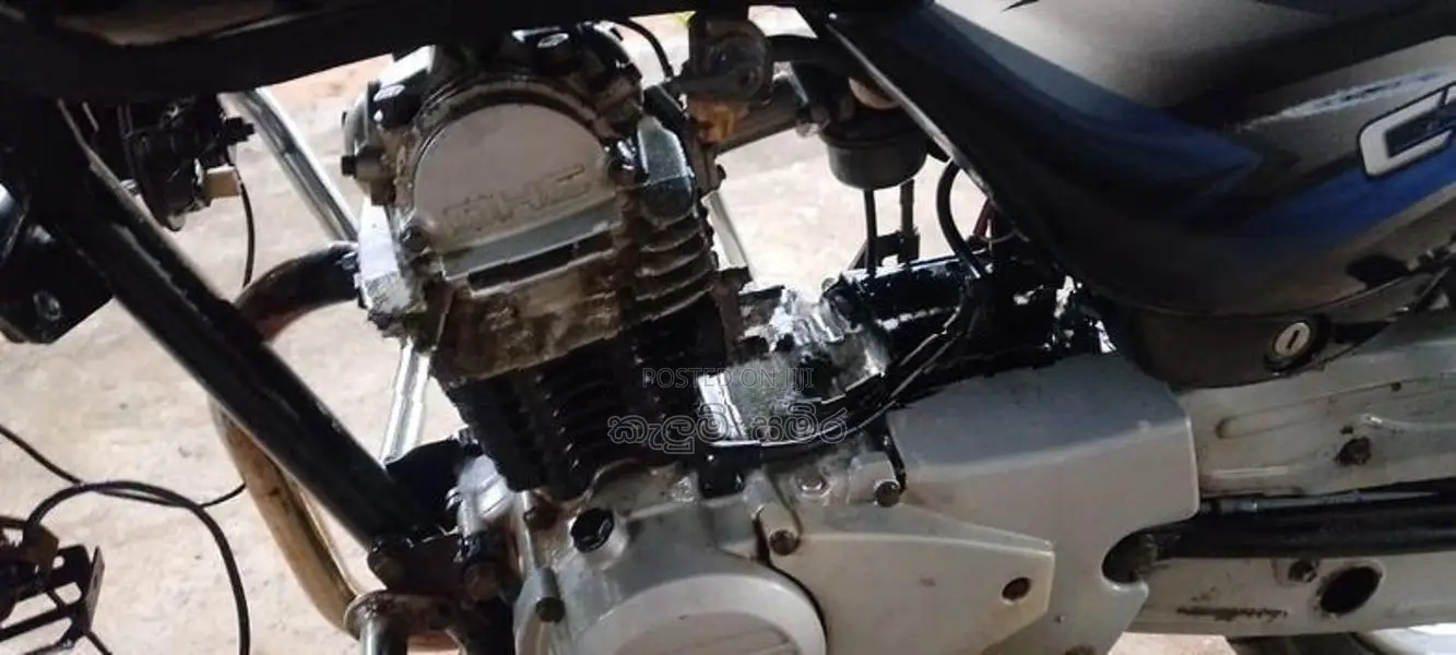 Bajaj CT100 2014