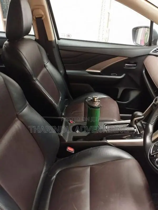 Mitsubishi Xpander X pander Cross 2020