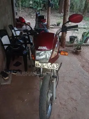 Honda CD 125 2004