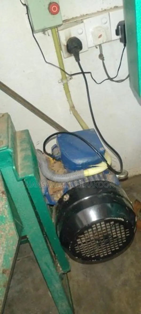 පොල් තෙල් මෝල