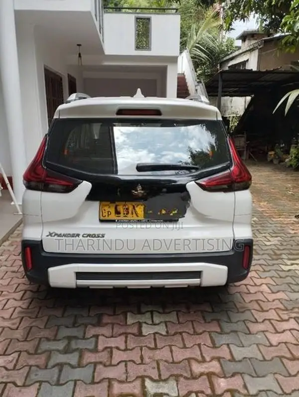 Mitsubishi Xpander X pander Cross 2020