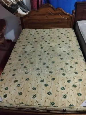 Bed with Metters