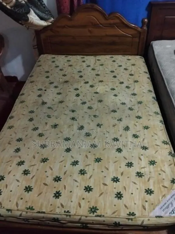 Bed with Metters