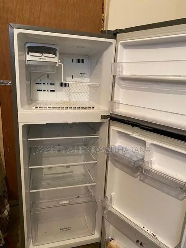 LG Refrigerator (260L)