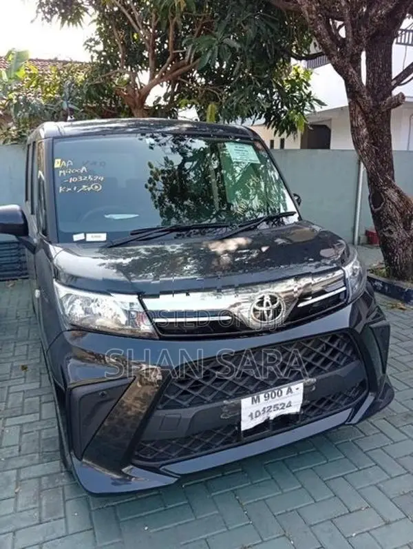 Toyota Roomy X 2023