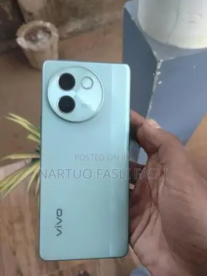 Vivo V27 Pro (Used)
