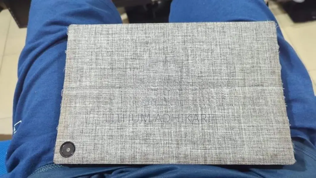Asus Chromebook CM3000