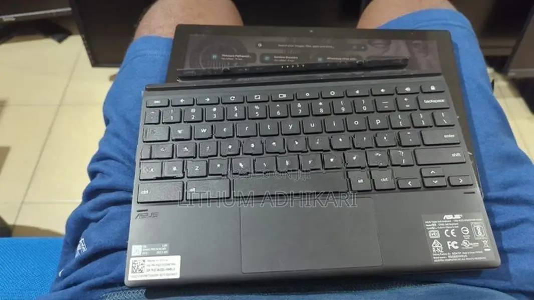 Asus Chromebook CM3000