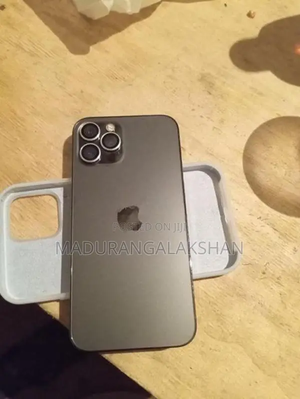 Apple iPhone 12 Pro (Used)