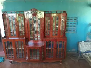 ලී කැබිනට්