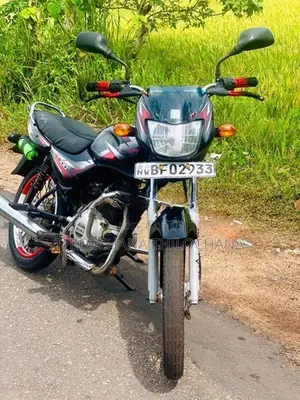 Bajaj CT100 2017