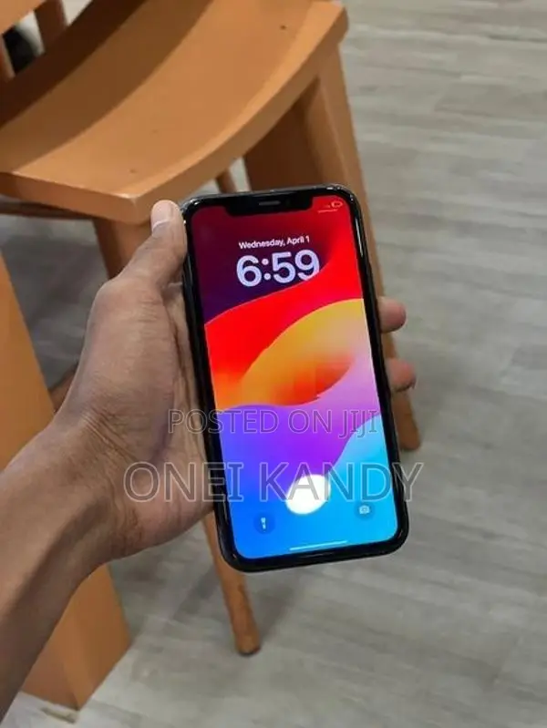 Apple iPhone XR 128GB (Used)