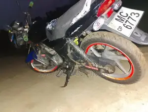 Bajaj Discover 125 2004