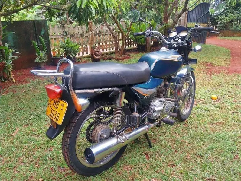 Bajaj Boxer 2003