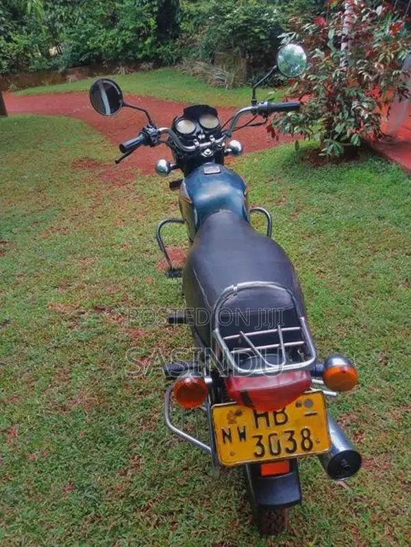 Bajaj Boxer 2003