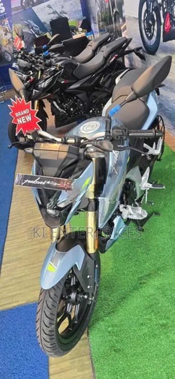 Bajaj Pulsar N160 Premium 2026