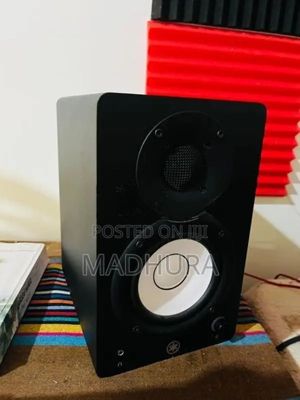Yamaha HS4 Studio Monitor