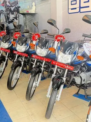 Bajaj CT100 2026