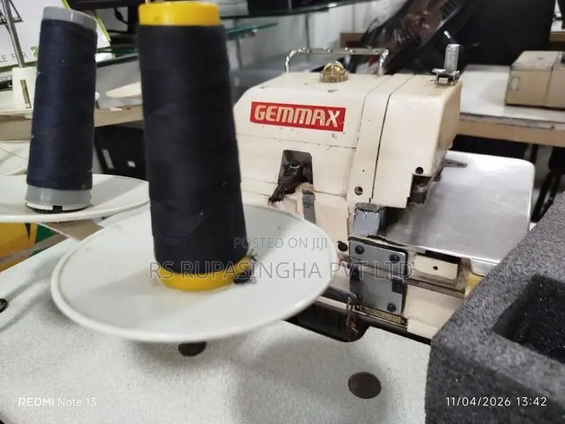 Gemmax 5 Thread Overlock Machine