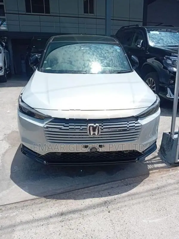 Honda Vezel Zplay 2025