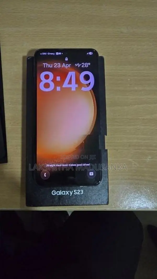 Samsung Galaxy S23 256GB (Used)