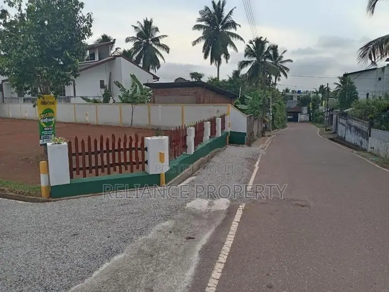 මහරගම Land for Sale